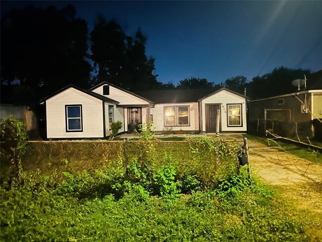 Building Photo - 4410 Galesburg St