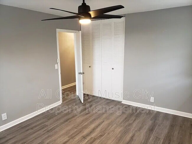 Building Photo - "Charming 3-Bedroom Retreat in Nashville – Cozy Living with 1,061 Sq Ft of Comfort!"