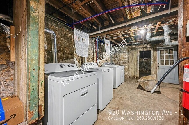 Building Photo - 920 Washington Ave