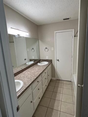 Building Photo - 10628 Pagewood Dr