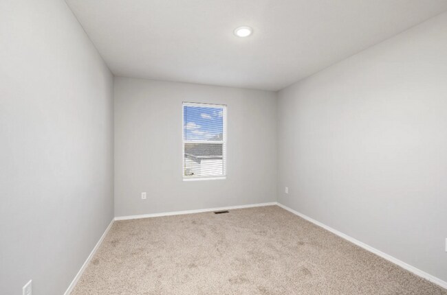Building Photo - Brand new 4 bedroom home in Monett, MO!