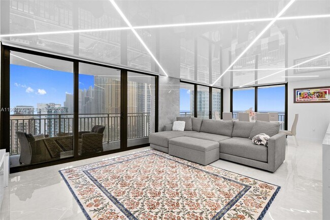 Building Photo - 210 174th St