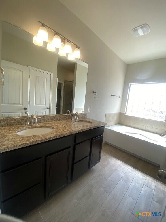 Building Photo - 2307 Grosseto Ct
