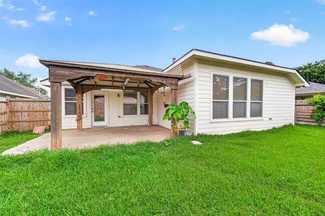 Building Photo - 16107 Hitching Post Ct