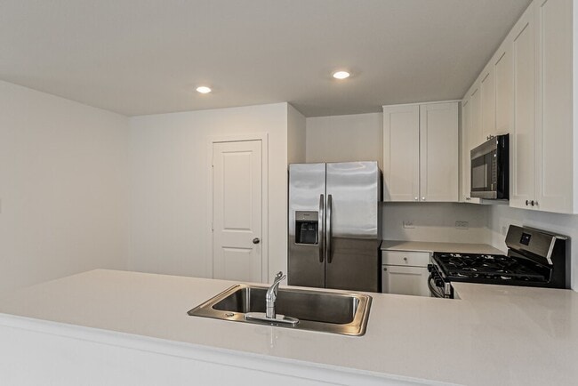 Building Photo - 452 San Miguel Crk Dr