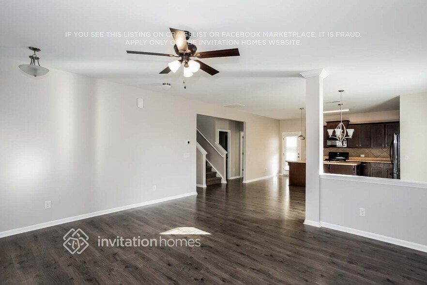 Building Photo - 124 Caprine Ct