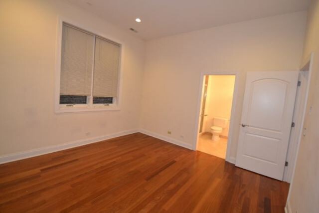 Building Photo - 1354 W Augusta Blvd