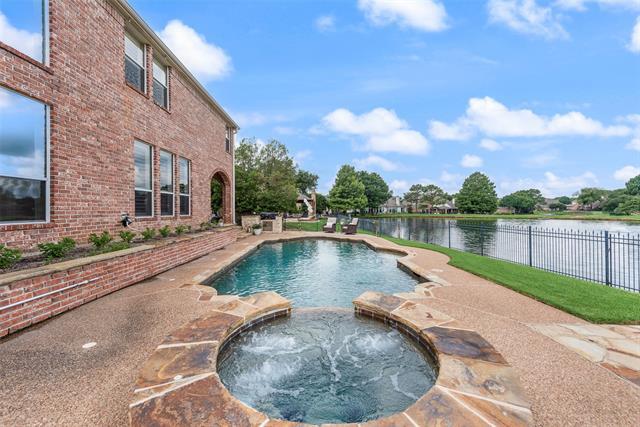 Building Photo - 704 Kleberg Ct