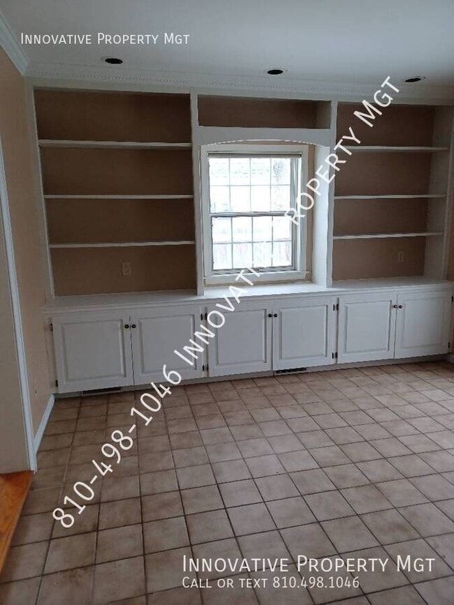 Building Photo - 611 Roome Ct