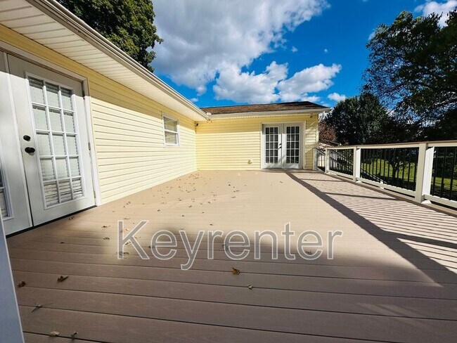 Building Photo - 3108 Walridge Rd