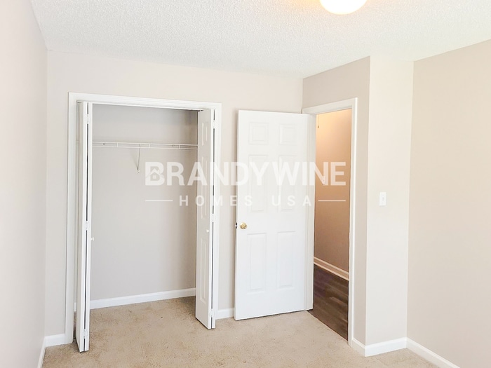 Building Photo - 7250 Oakley Ct