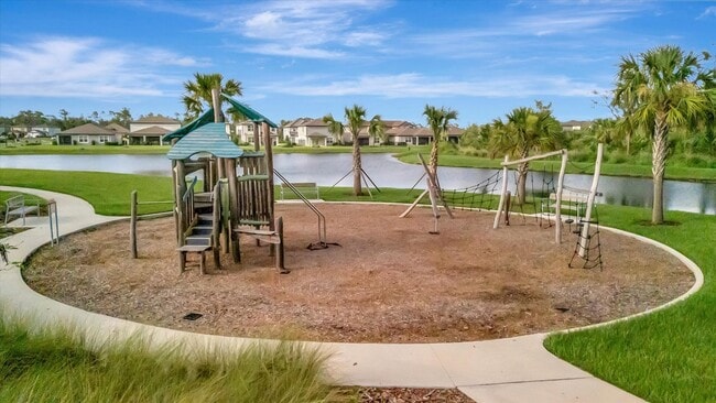 Building Photo - Newer Build - Parrish 3 Bedroom Home with ...