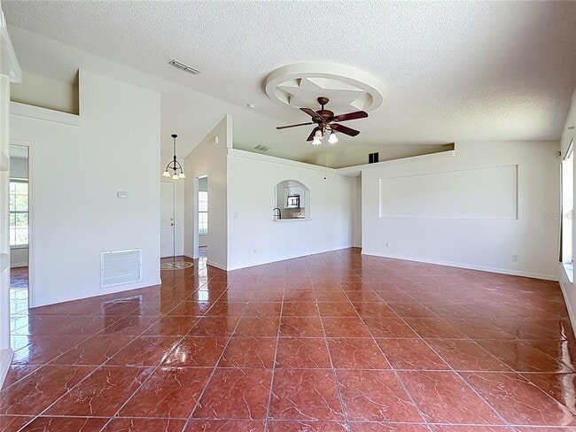 Building Photo - 13208 Pinyon Dr