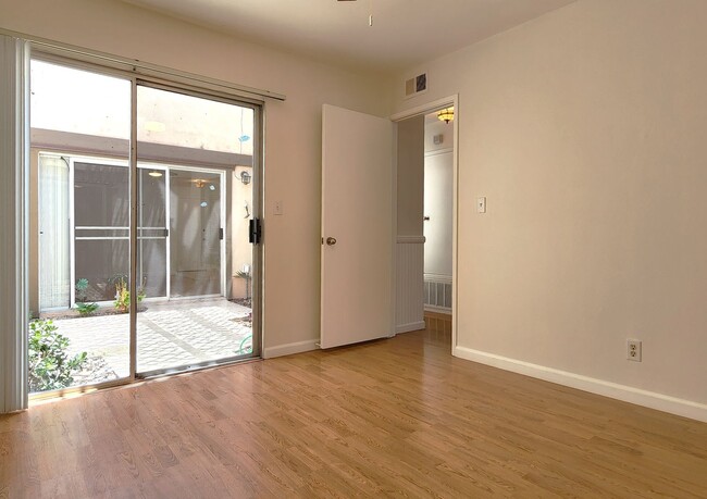 Building Photo - Rarely Available, Single-story, 2Bd 2Ba re...