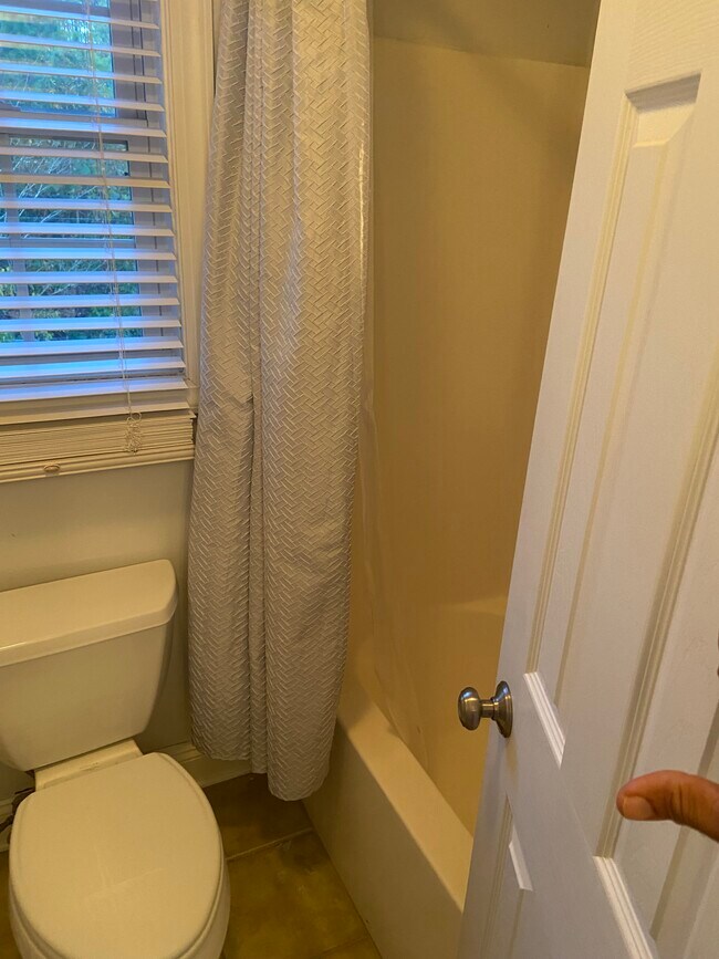 Building Photo - 100 Beacon Hill Pl