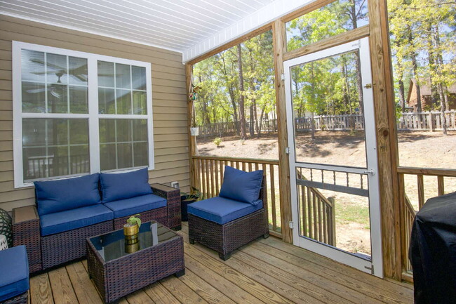 Building Photo - "Beautifully Designed, spacious 2400 Sq. F...