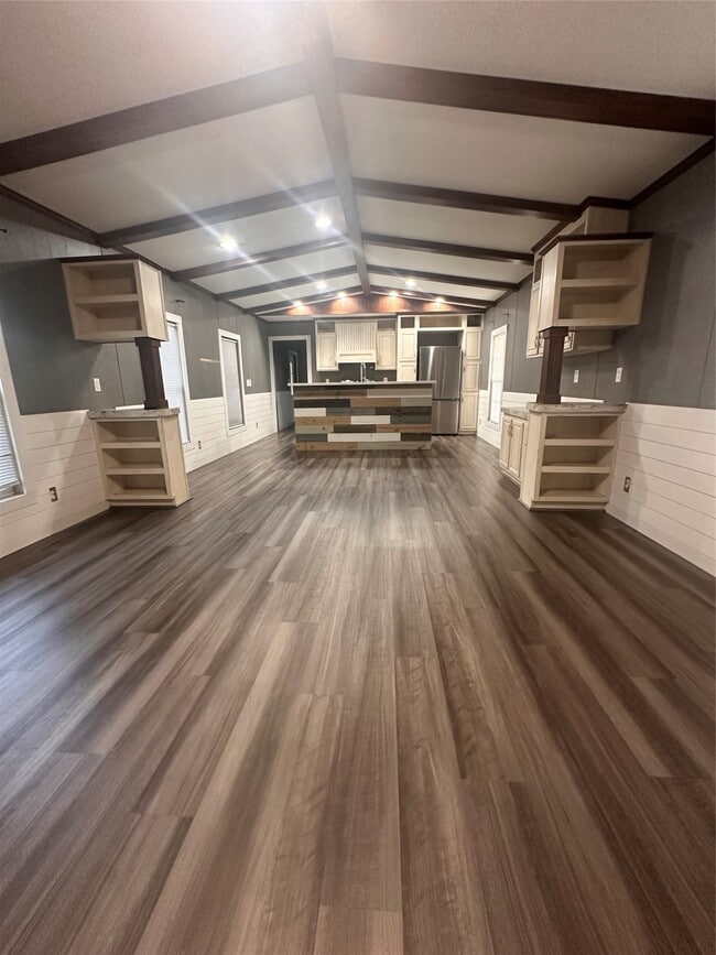 Building Photo - 14525 Oak Hill Ln