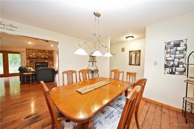 Building Photo - 922 Pletcher Rd