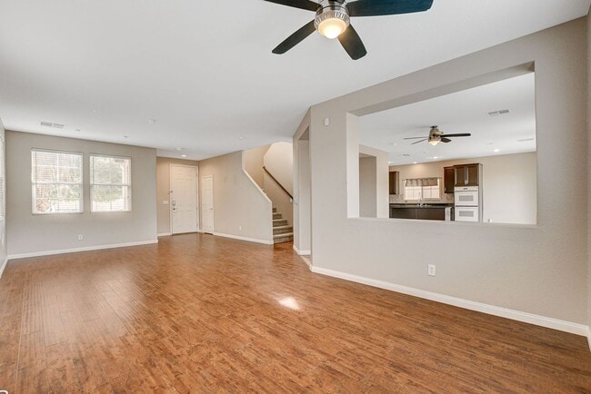 Building Photo - 4 bedroom cul-de-sac home in Henderson!