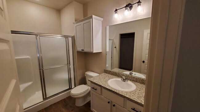 Building Photo - 1222 N 7th St