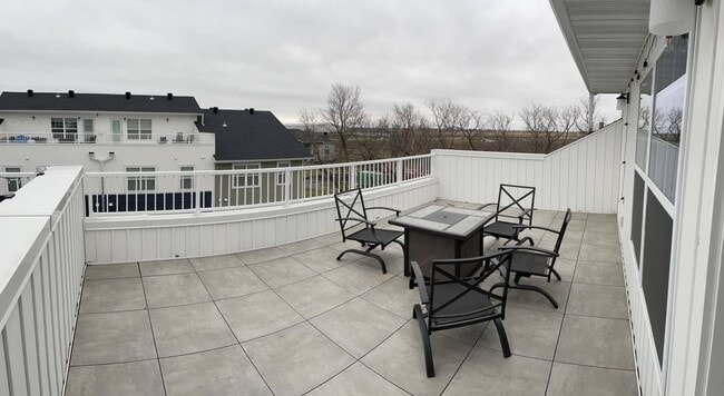 Building Photo - 5853 41st St S