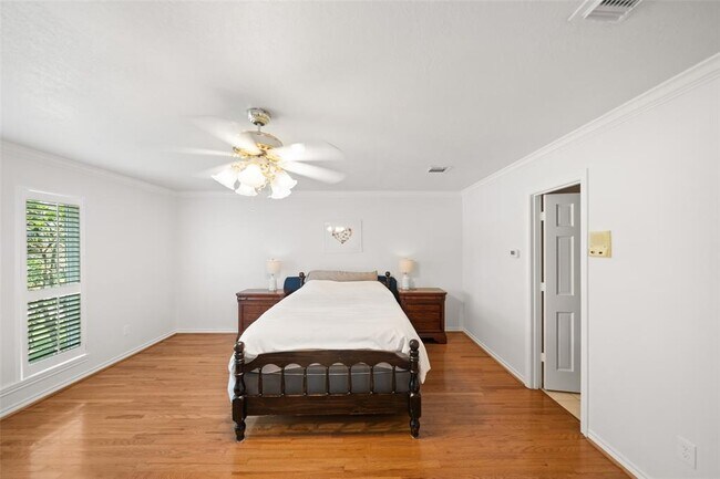 Building Photo - 6923 Mossridge Dr