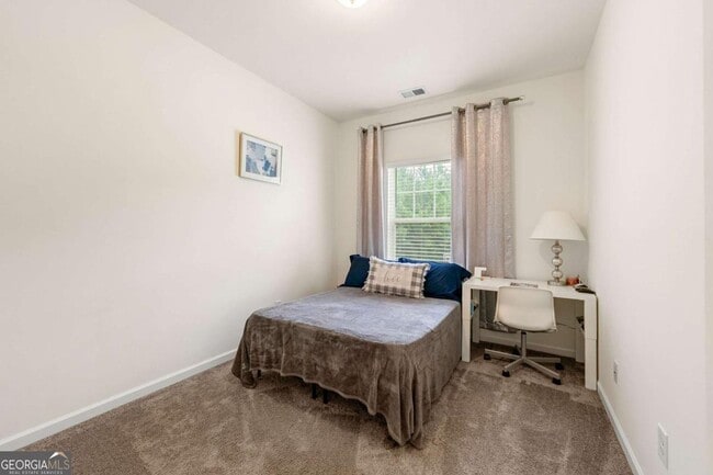 Building Photo - 3295 Estes Dr