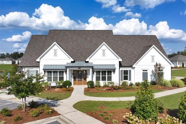 Building Photo - 7 Hickory Br