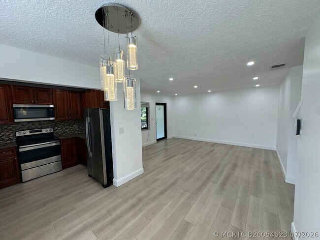 Building Photo - 11660 NW 45th St