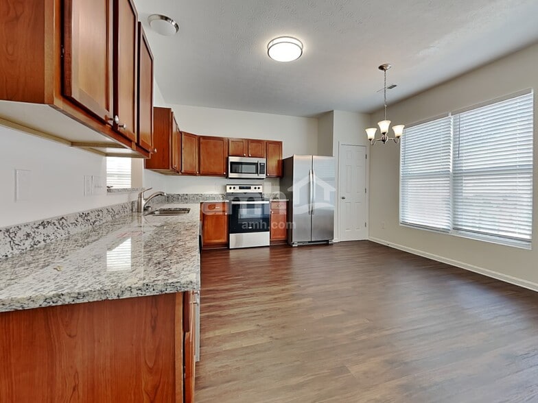 Building Photo - 4206 N Gensen Loop