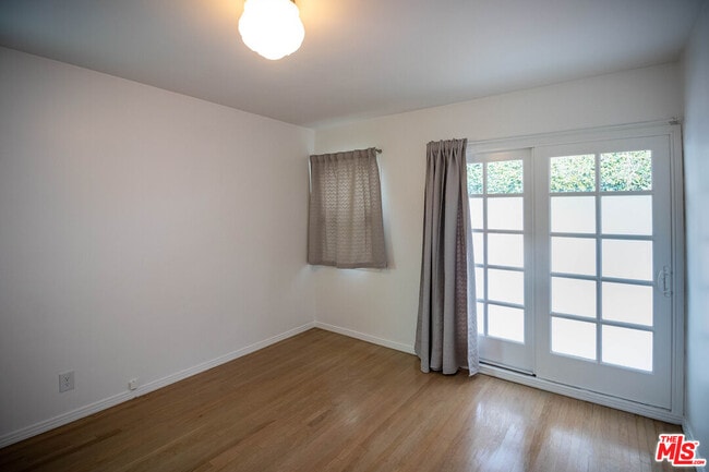 Building Photo - 2420 Teviot St