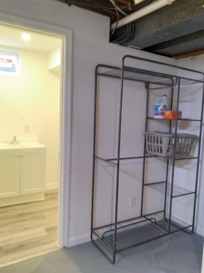 Building Photo - 8215 Oakland Ave S