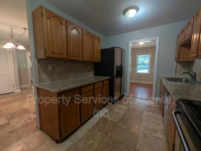 Building Photo - 1061 Homewood Ct