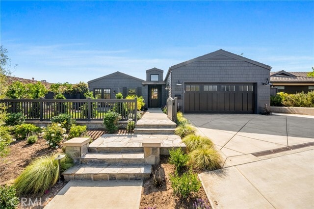 Primary Photo - 531 De Anza Dr