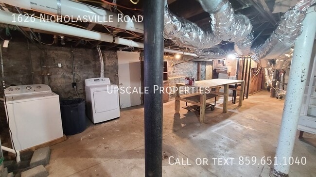 Building Photo - 1626 Nicholasville Rd