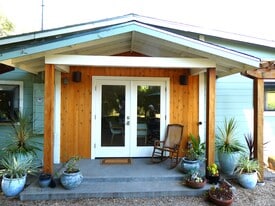 Building Photo - 8360 Medved Ln