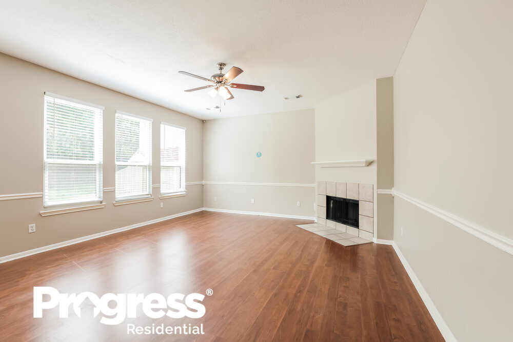 Building Photo - 14518 Southern Magnolia Cir