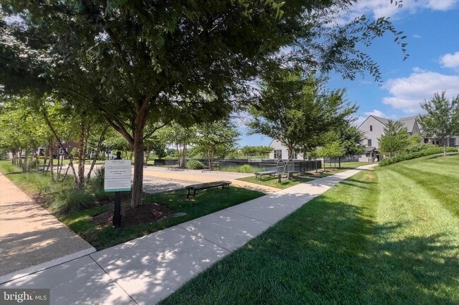 Building Photo - 23630 Havelock Walk Ter