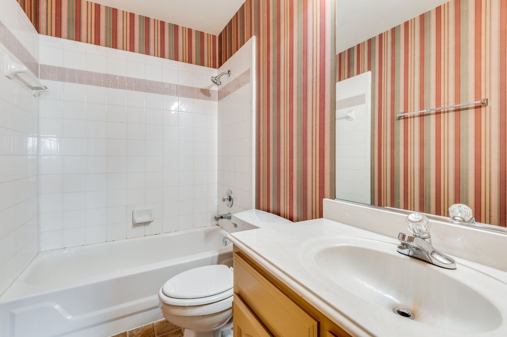 Building Photo - 3147 Waterside Dr