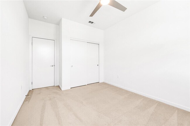Building Photo - 706 Colorado Cir