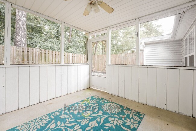 Building Photo - 2 Bedroom, 2 Bathroom Home in the Meridian on James Island