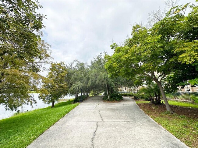 Building Photo - 5036 Shoreway Loop