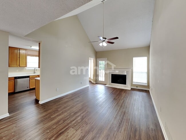 Building Photo - 4718 Vineyard Ct