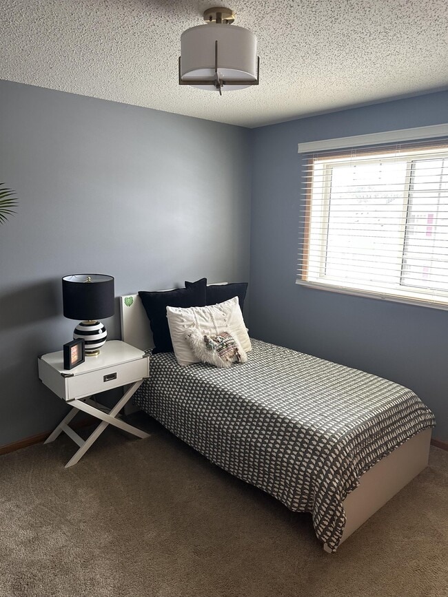 Building Photo - 6809 Pine Crest Trail S