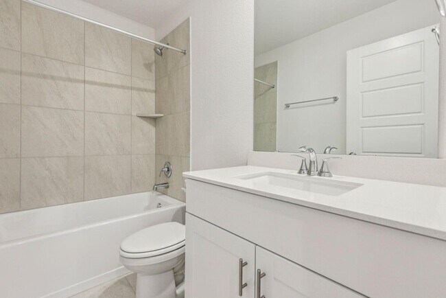 Building Photo - 1940 Velvet Oak Ln