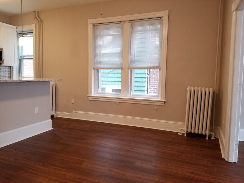 Building Photo - 4541 Manayunk Ave