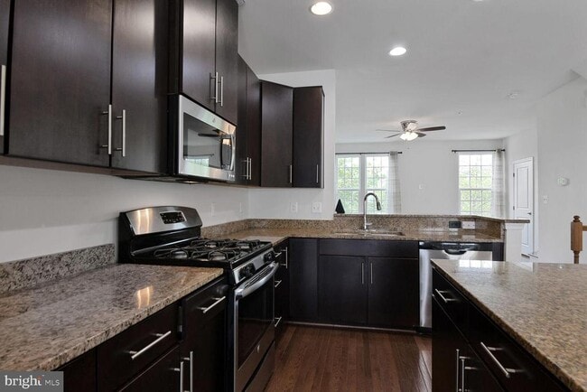 Building Photo - 3636 Wright Terrace