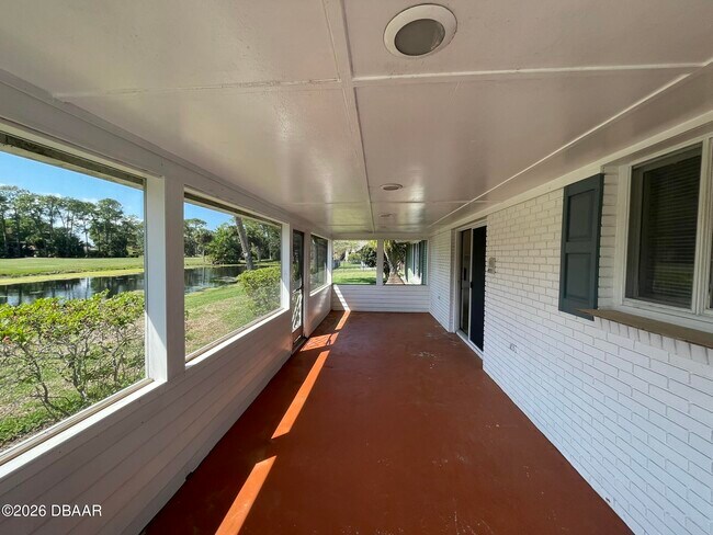 Building Photo - 524 Pelican Bay Dr