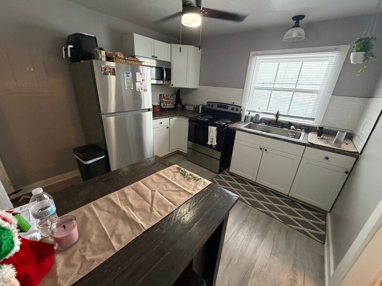 Building Photo - 207 S Jefferson St