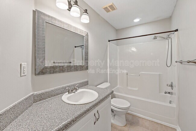 Building Photo - 845 Prairie Ln